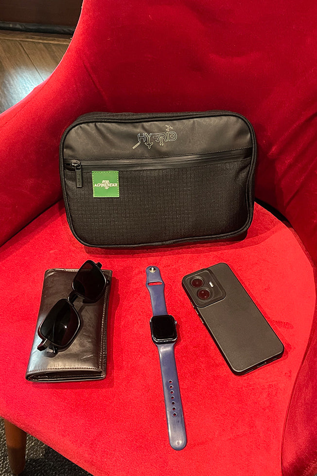 Tech Pouch Hybrid